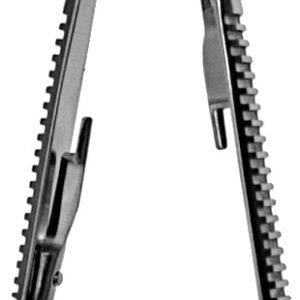 Castroviejo Needle Holder 5 1/2″ curved with lock smooth jaws