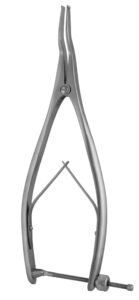 Spreader, bayoneted
